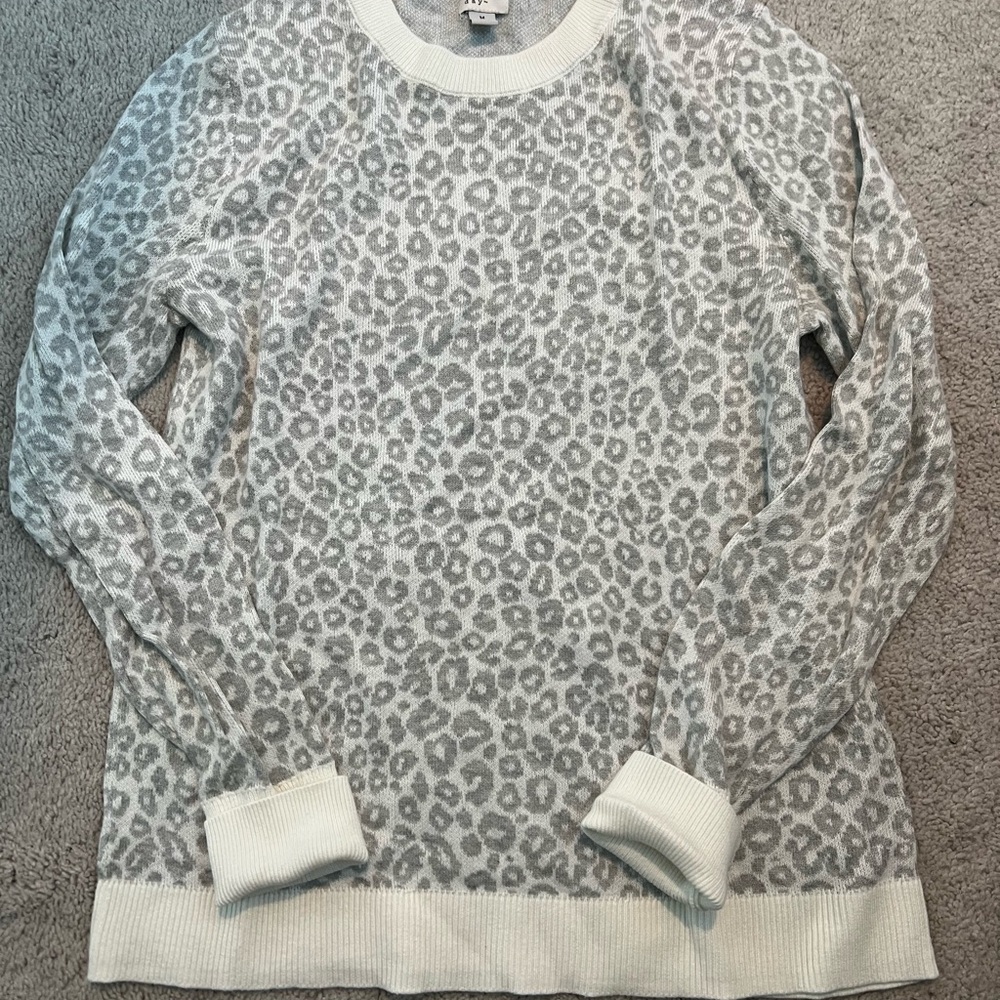 EUC small women’s sweater